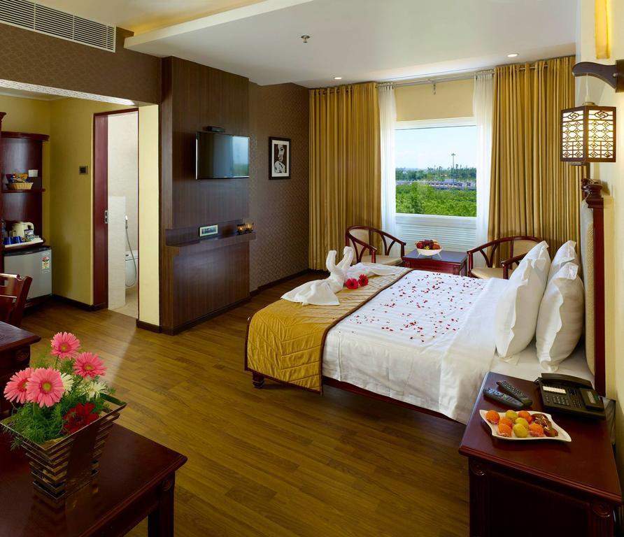 Hotel Palmyra Grand Suite - Tirunelveli Zimmer foto